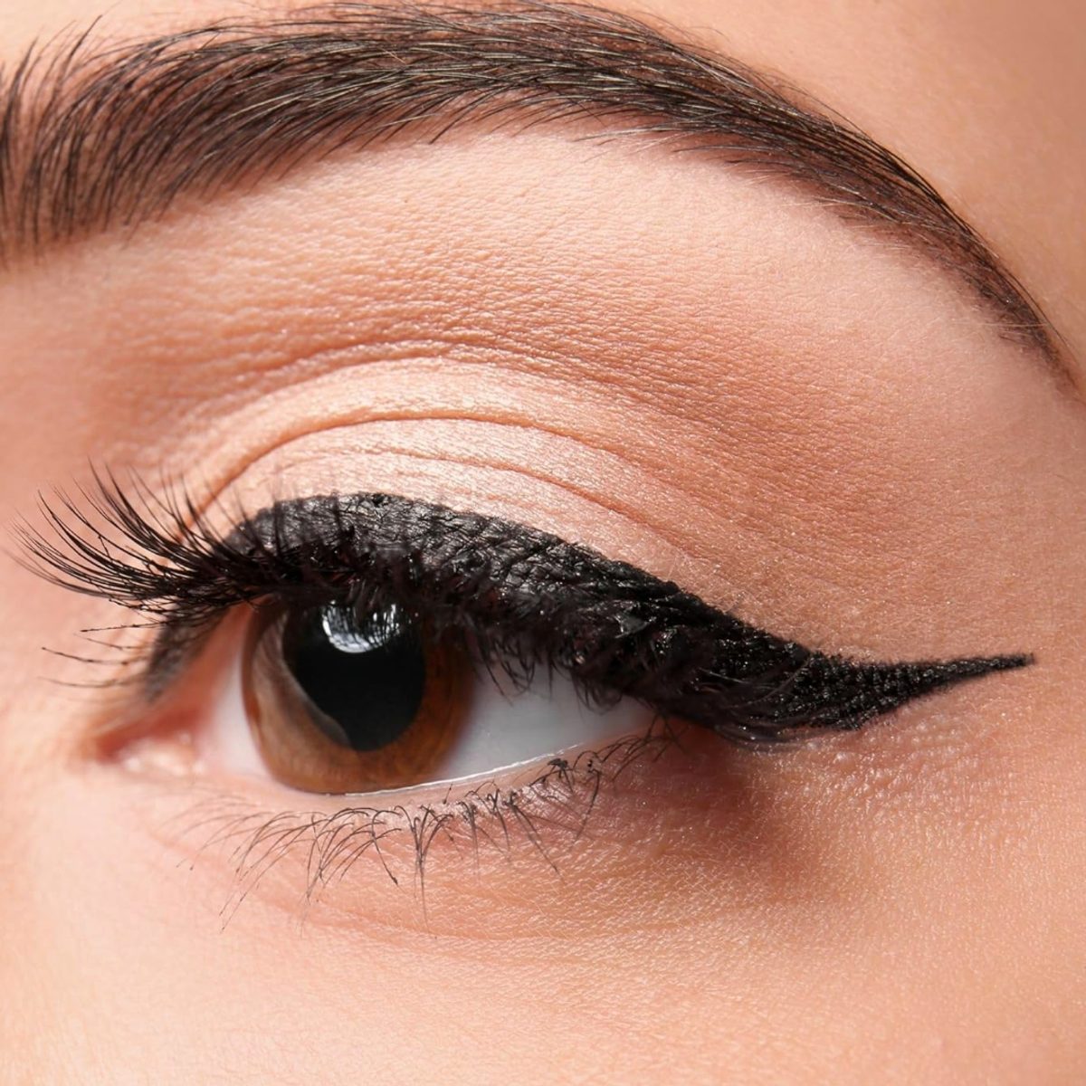 Impala Cat look Eyeliner 506 2