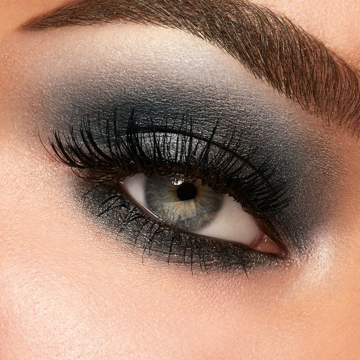 Kiko Luxurious Lashes Extra Volume Brush Mascara 2