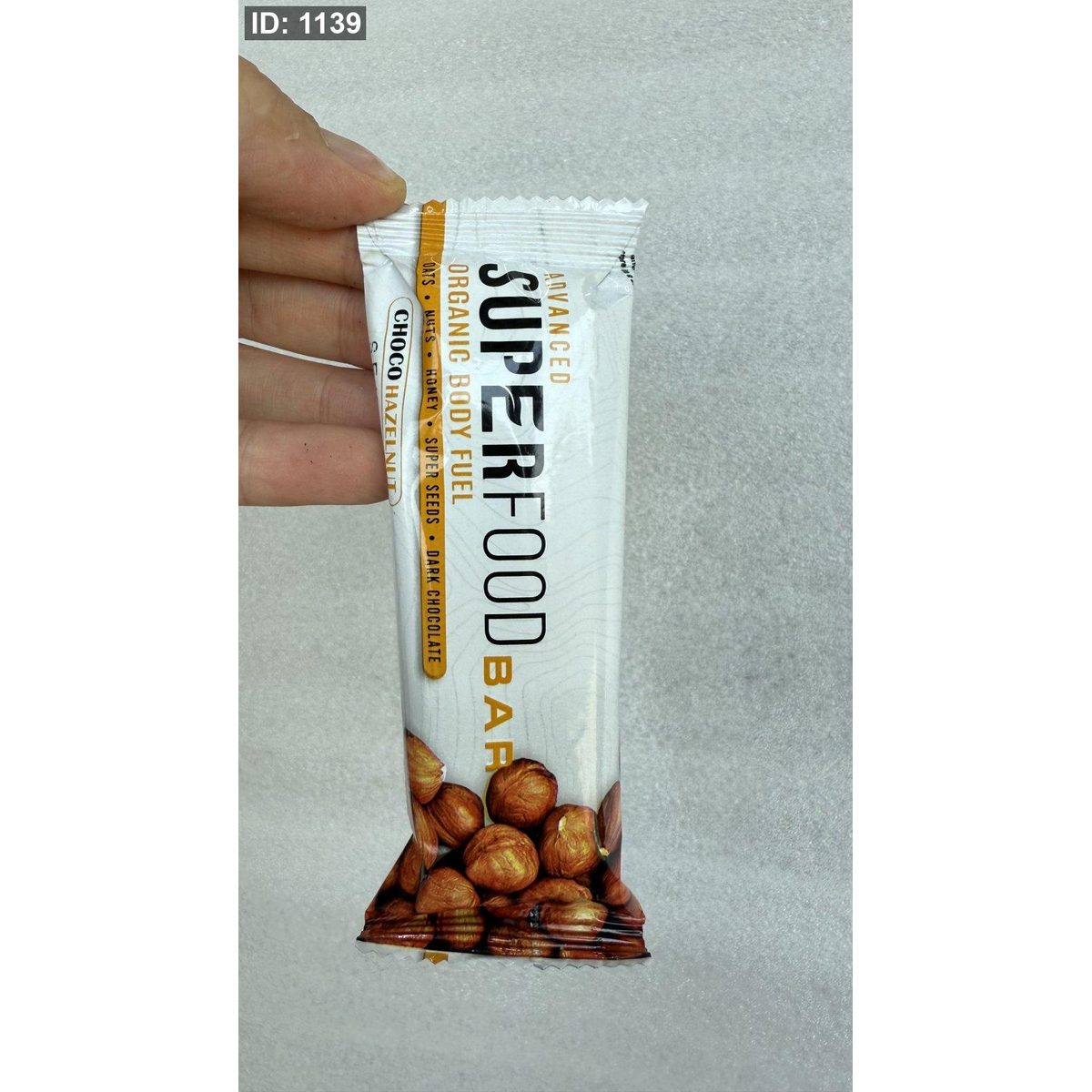 سوبر فود بار super food bar بالبندق وزنه 60 غرام