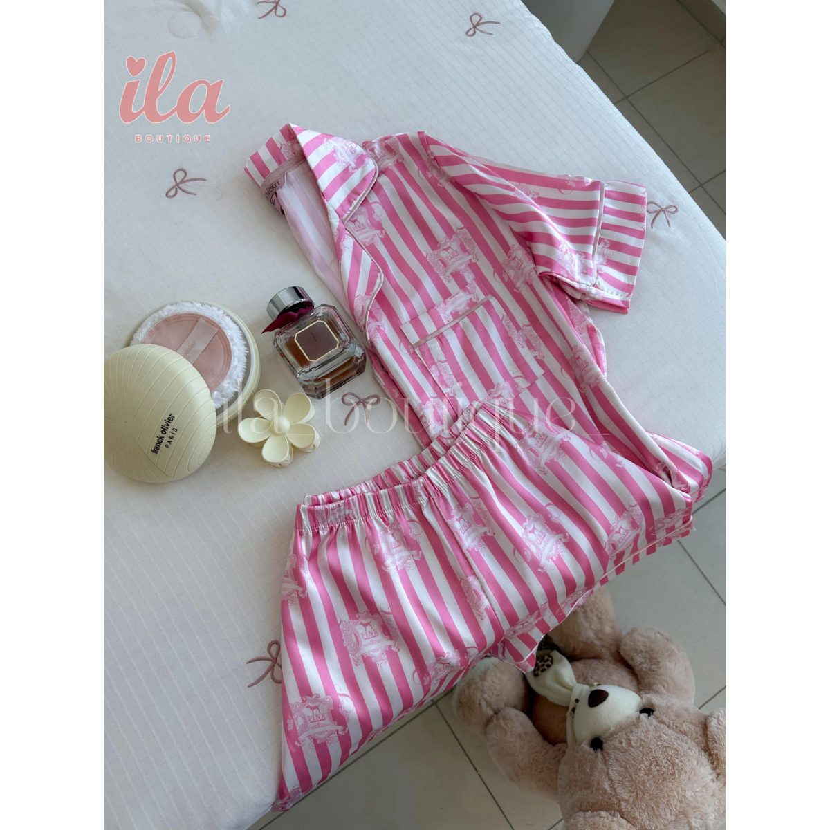 بيجاما PINK زهري وابيض مقلم نص كم و شورت