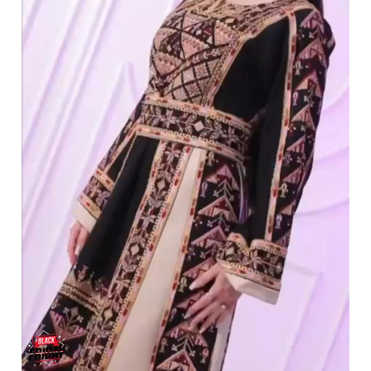 ترات ومطرزات