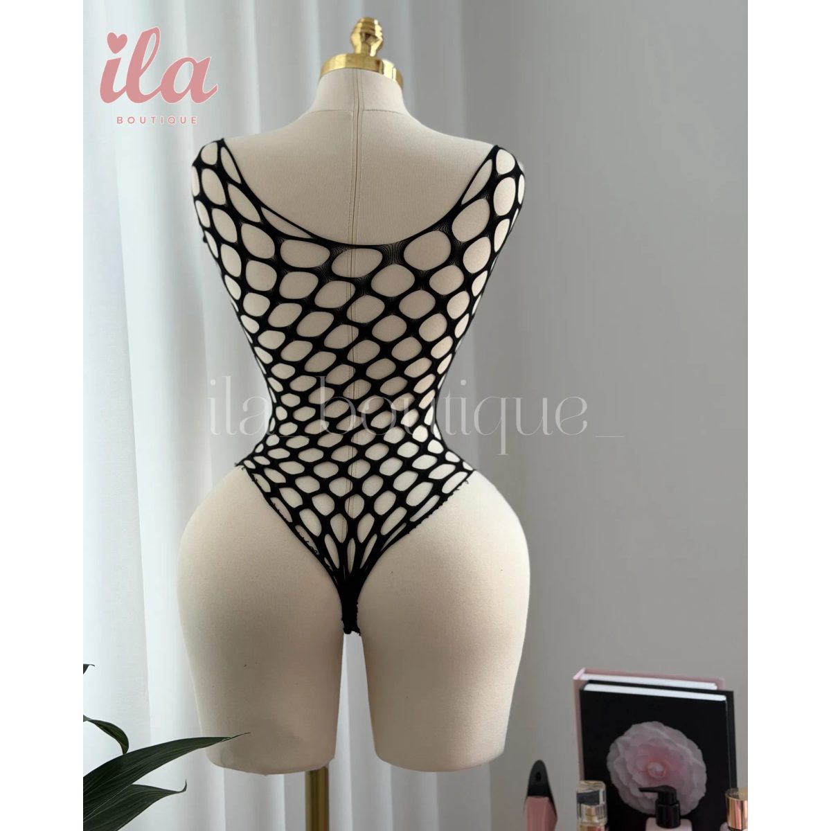 بودي سوت اسود مشبك ONE SIZE 2