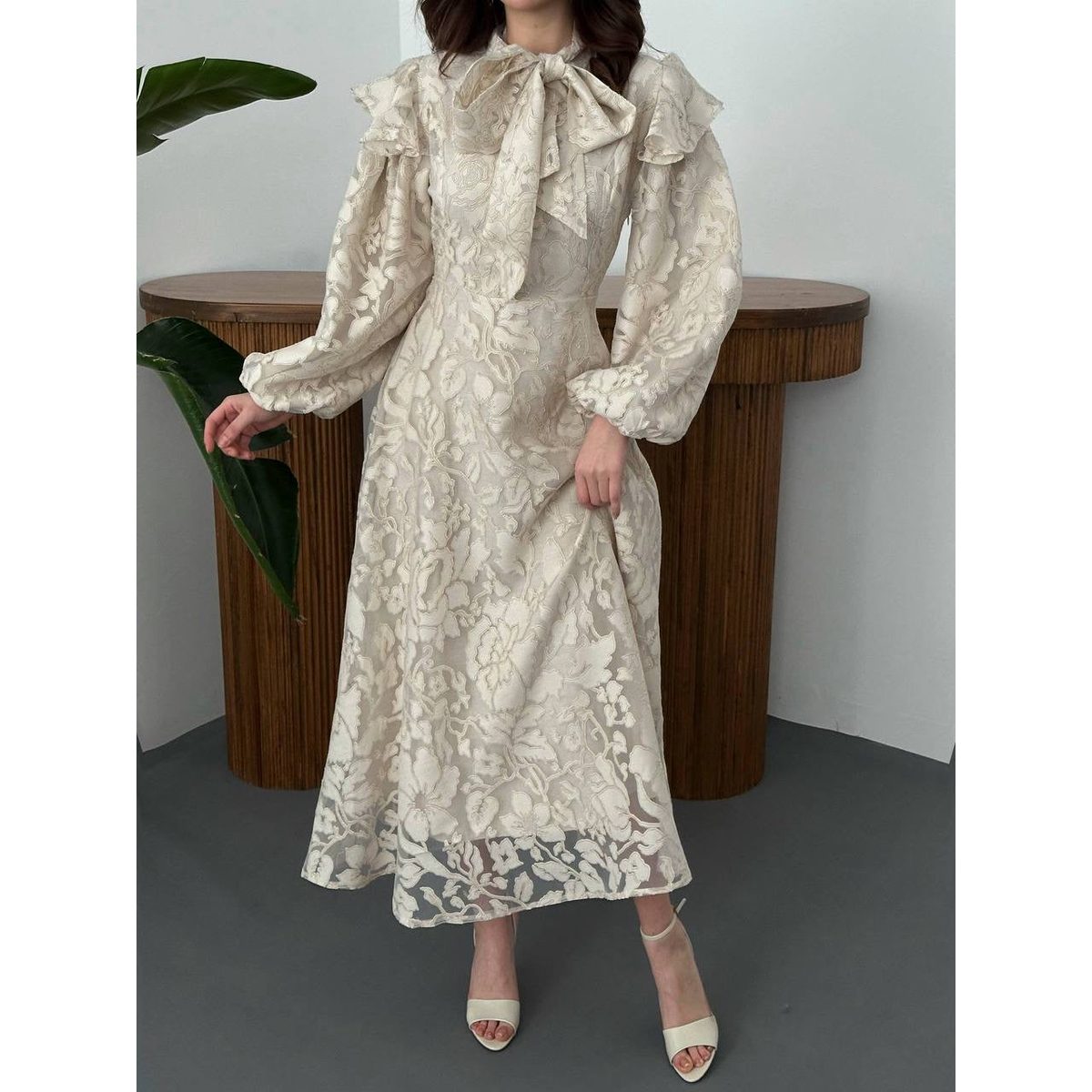 Dantel maxi dress 3