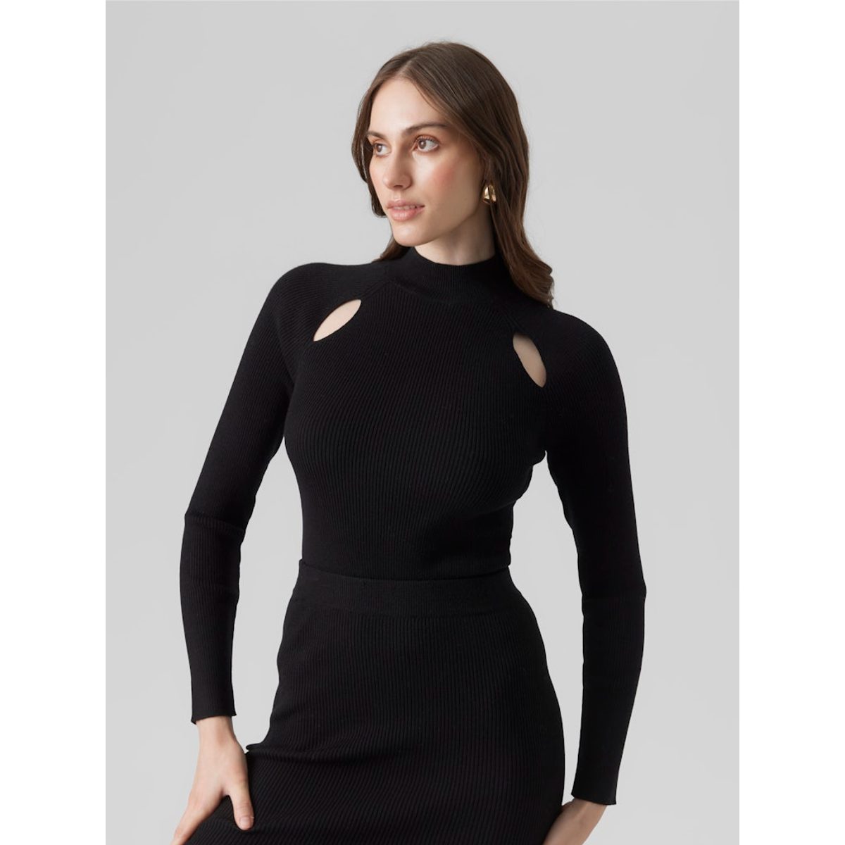 CUTOUT PULLOVER 2