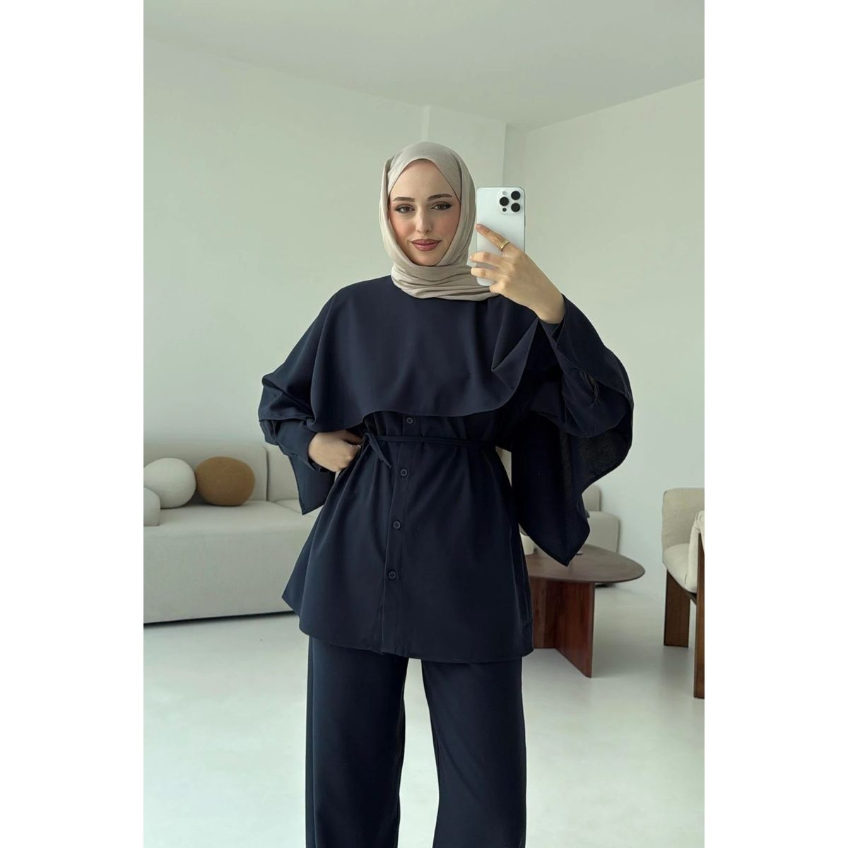 طقم قطعتين مع بنطلون Palazzo- كحلي 5