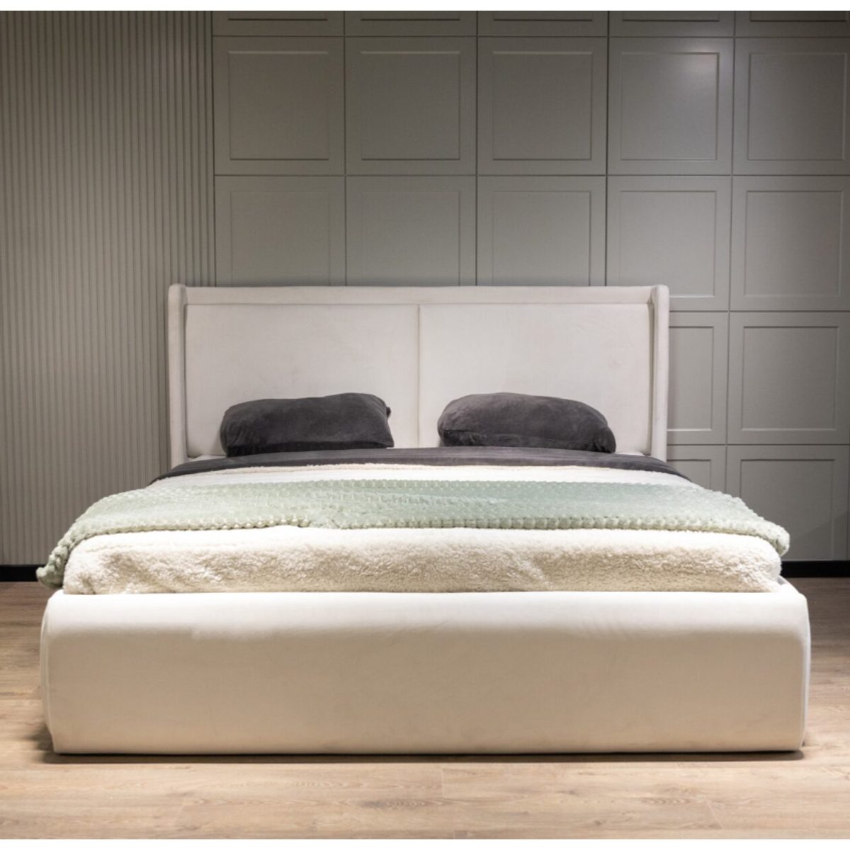 Qaqoon Bed