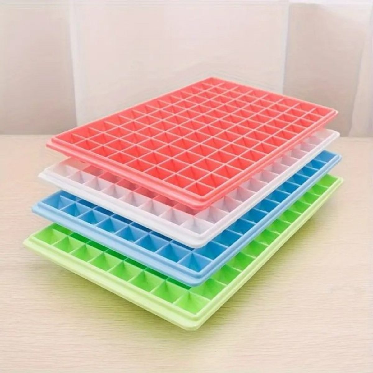 قالب ثلج بلاستيك مع غطاء شكل مربعات مع مغرفة ICE TRAY 96