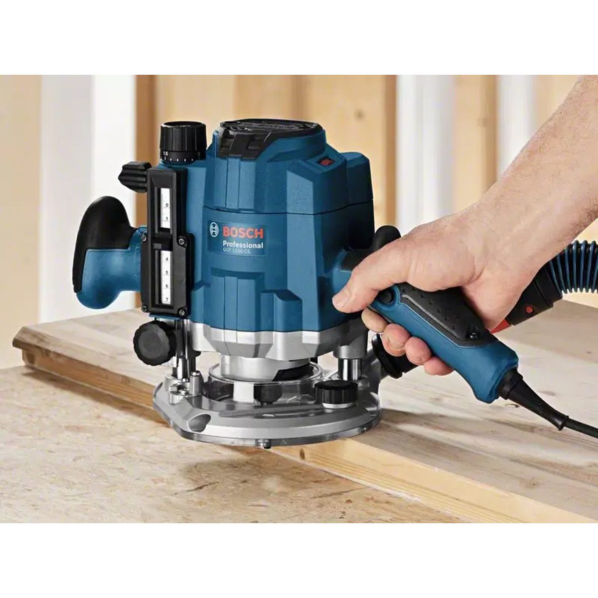 BOSCH 1250 CE- فريزة خشب 1250 واط 2