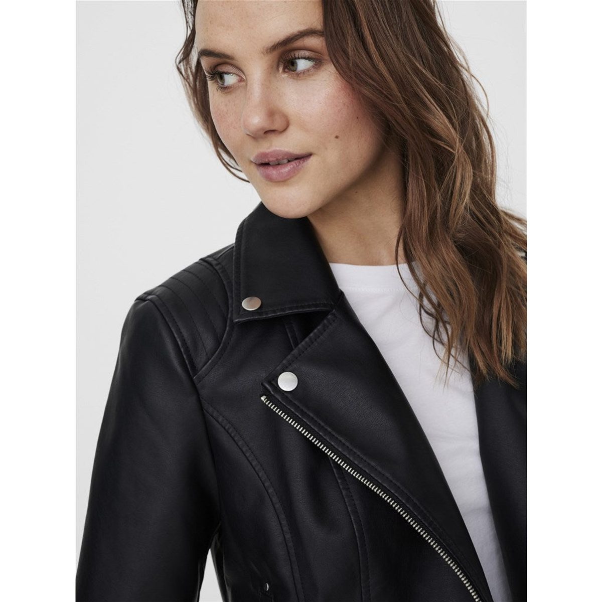 SHORT COATED JACKET 4