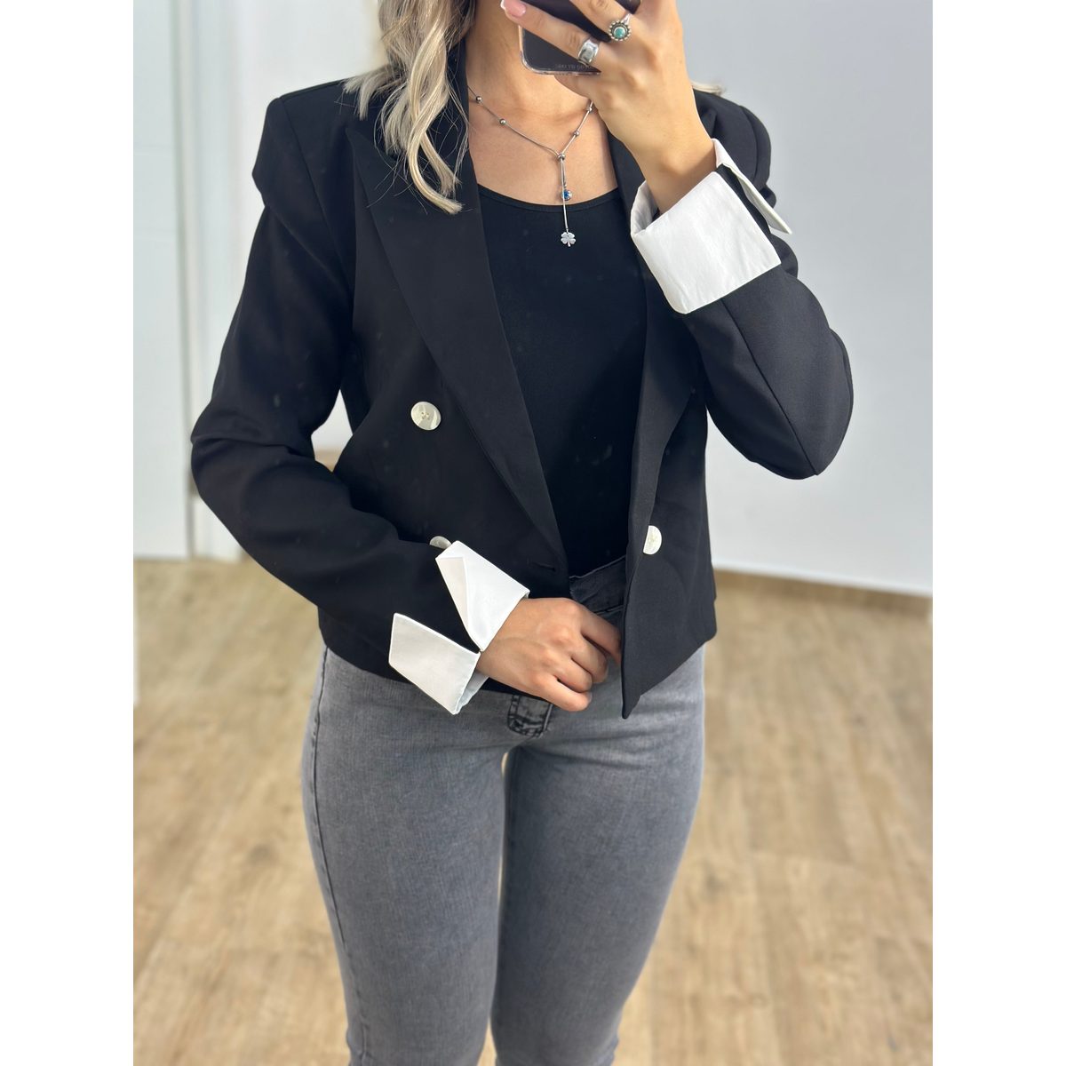 Skinny jeans مع فتحة وستراس 4