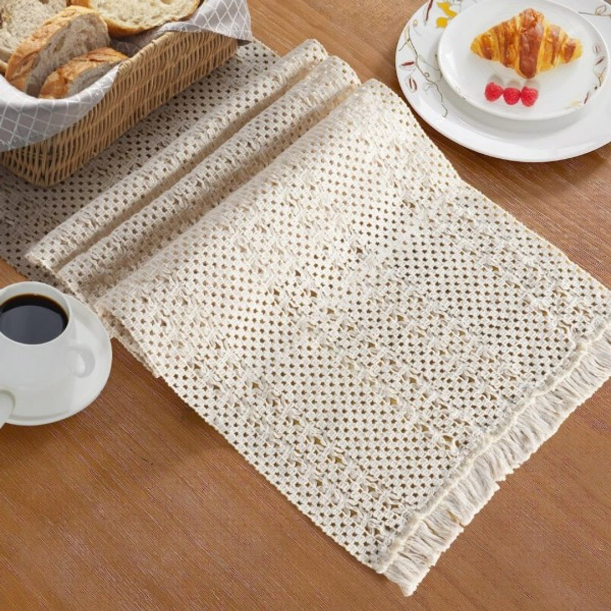 شرشف رنر خيش هدب بيرو صنارة مكرميه مقاس 30 × 180 سم
