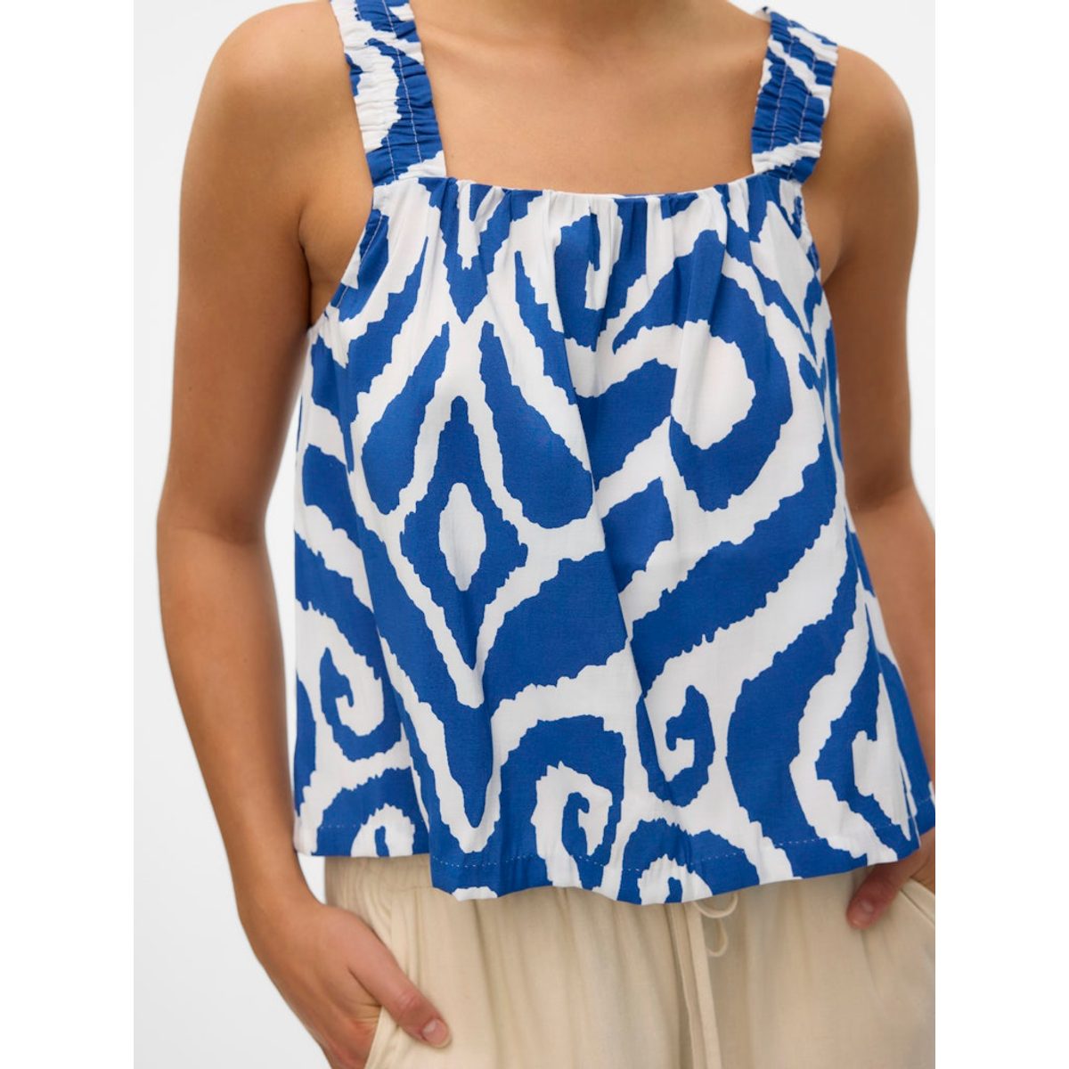 KARLI SINGLET TOP 3