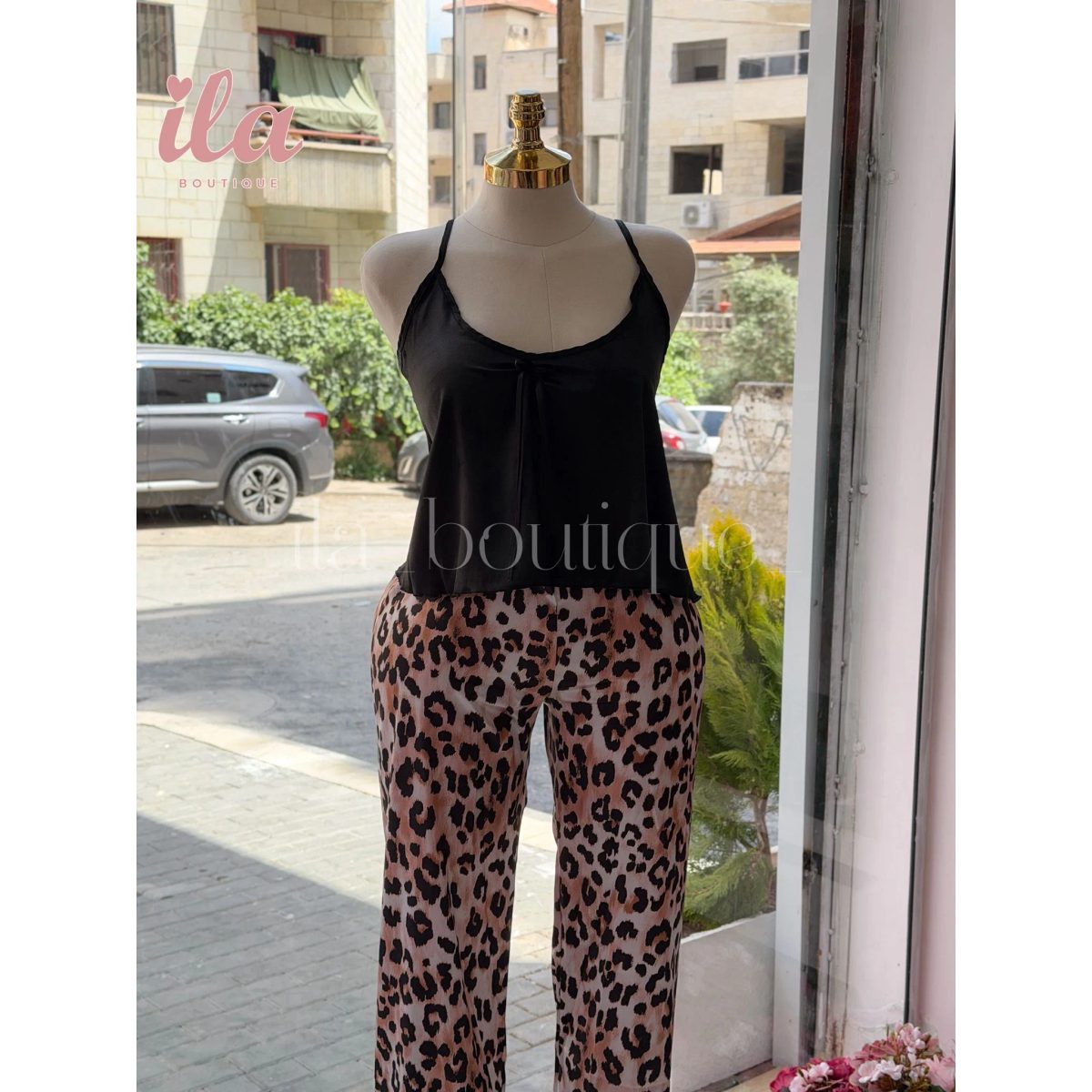 بيجاما تايجر ستان توب اسود مع بنطلون 3