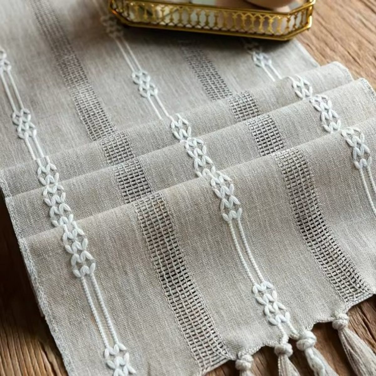 شرشف بيرو خيش وسط سادة اشكال 30 × 180