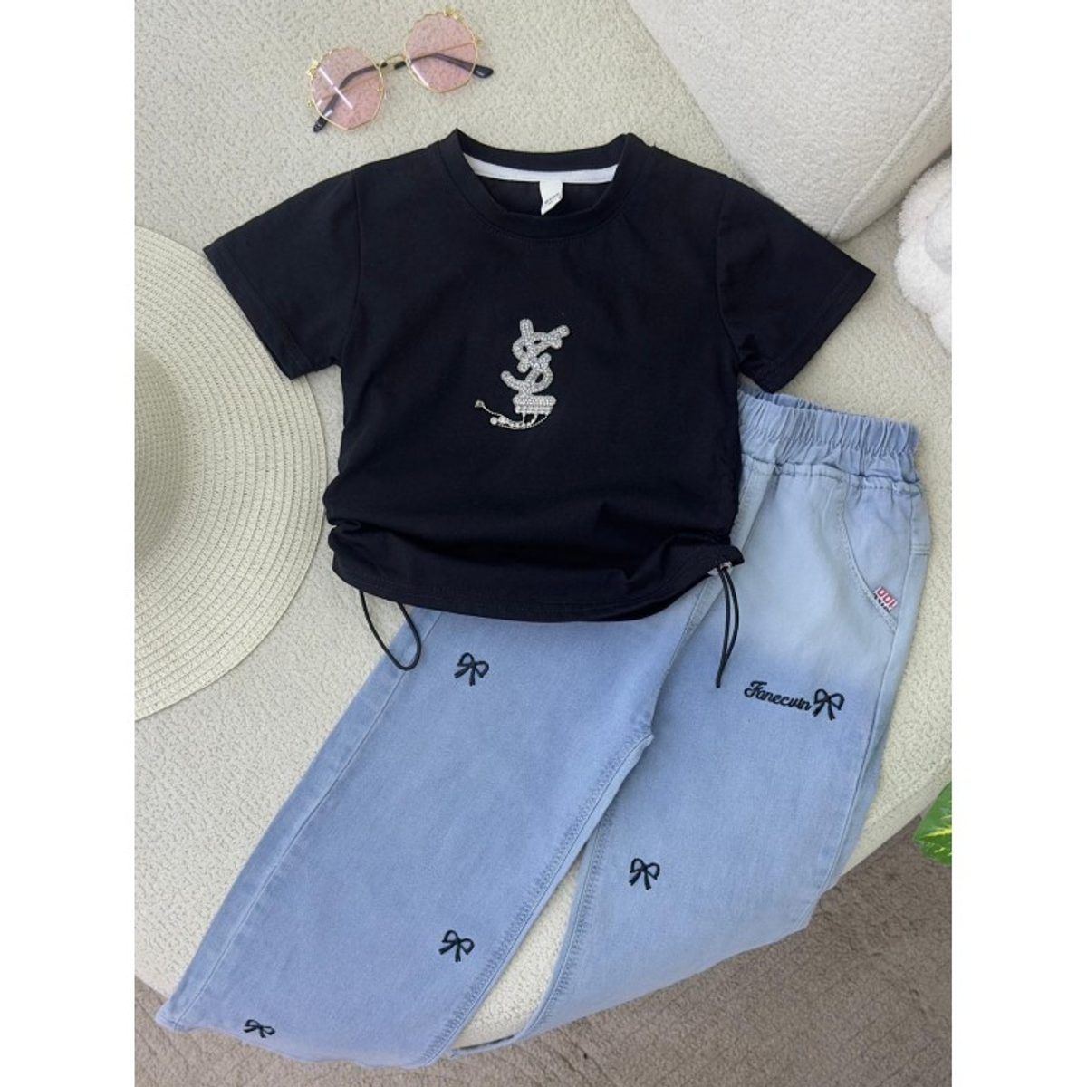 طقم بناتي ناعم 3016815