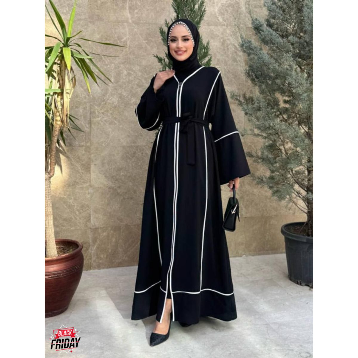 ملابس نسائية