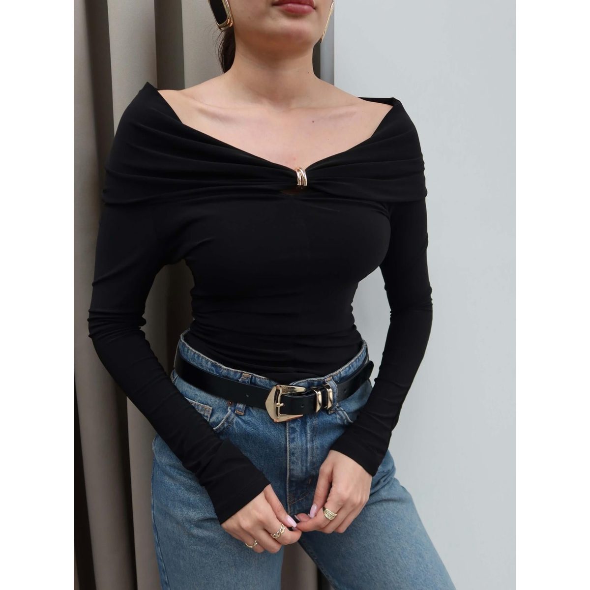 بلوزة Off Shoulder 3