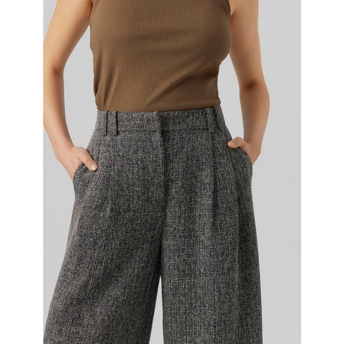 HIGH WAISTED PANTS 3