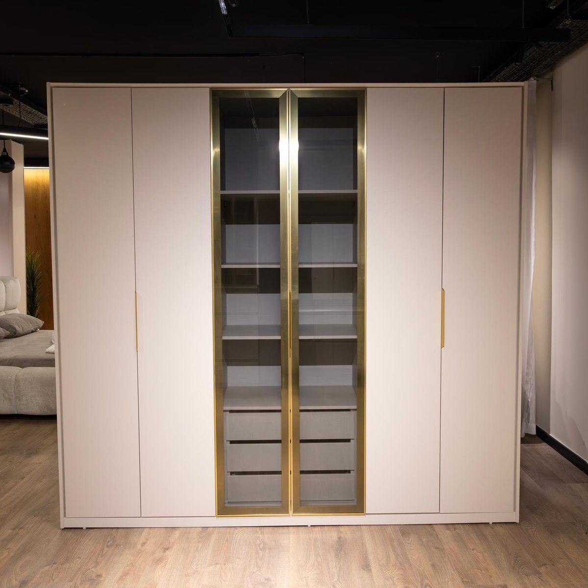 Jadayn Bedroom Set 2