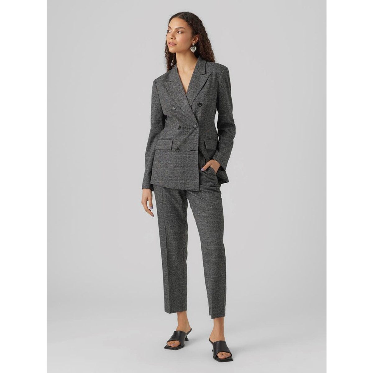 HIGH RISE TAPERED CHECK PANT 4