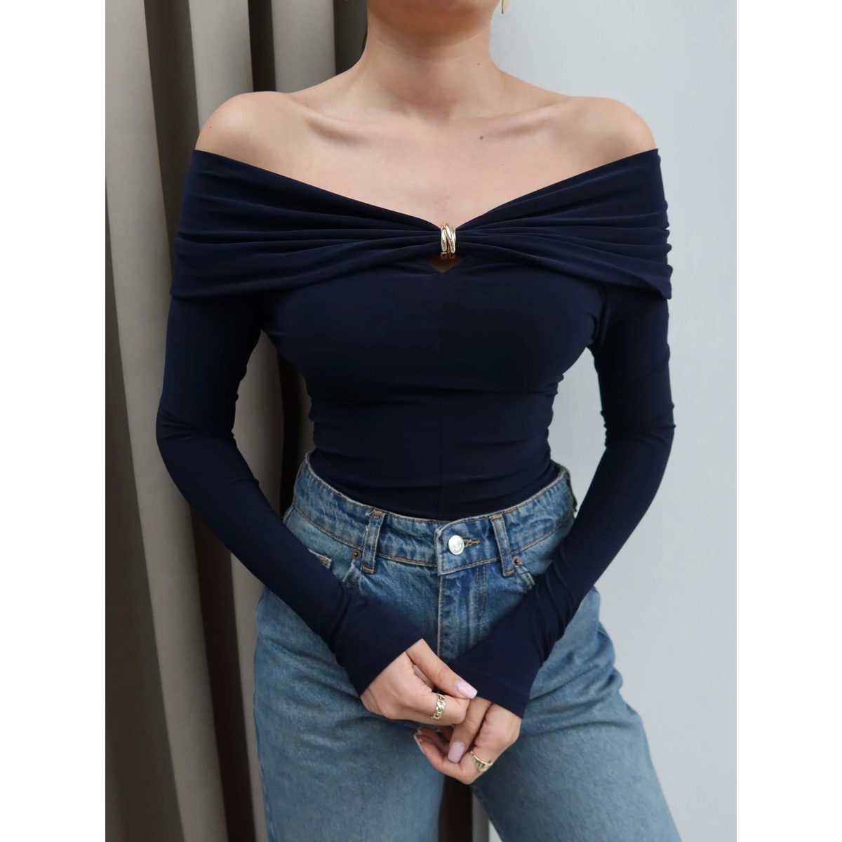 بلوزة Off Shoulder 5