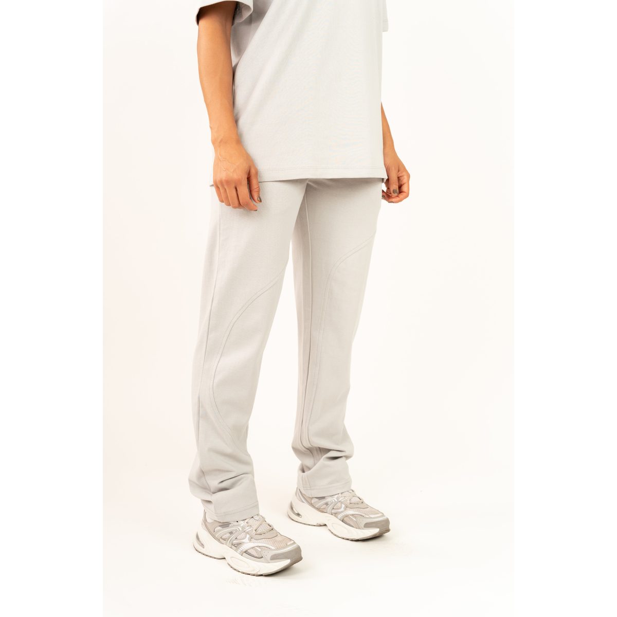 Sweatpants – Curved Cut 2