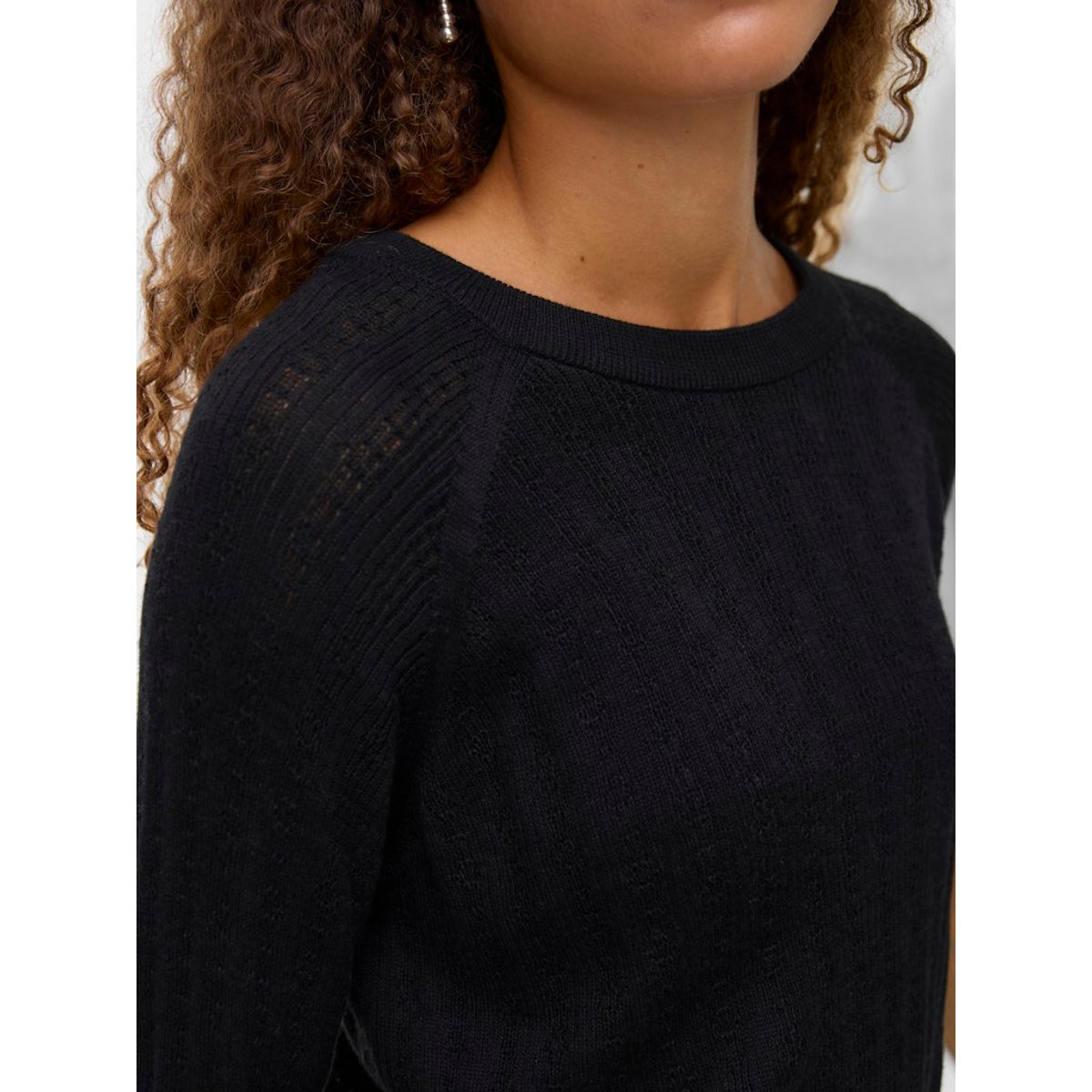 O-NECK RAGLAN PULL 4