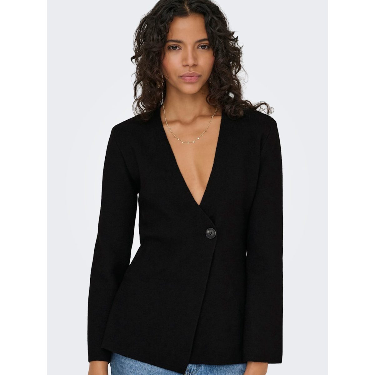 MYERA ONE BUTTON CARDIGAN 2