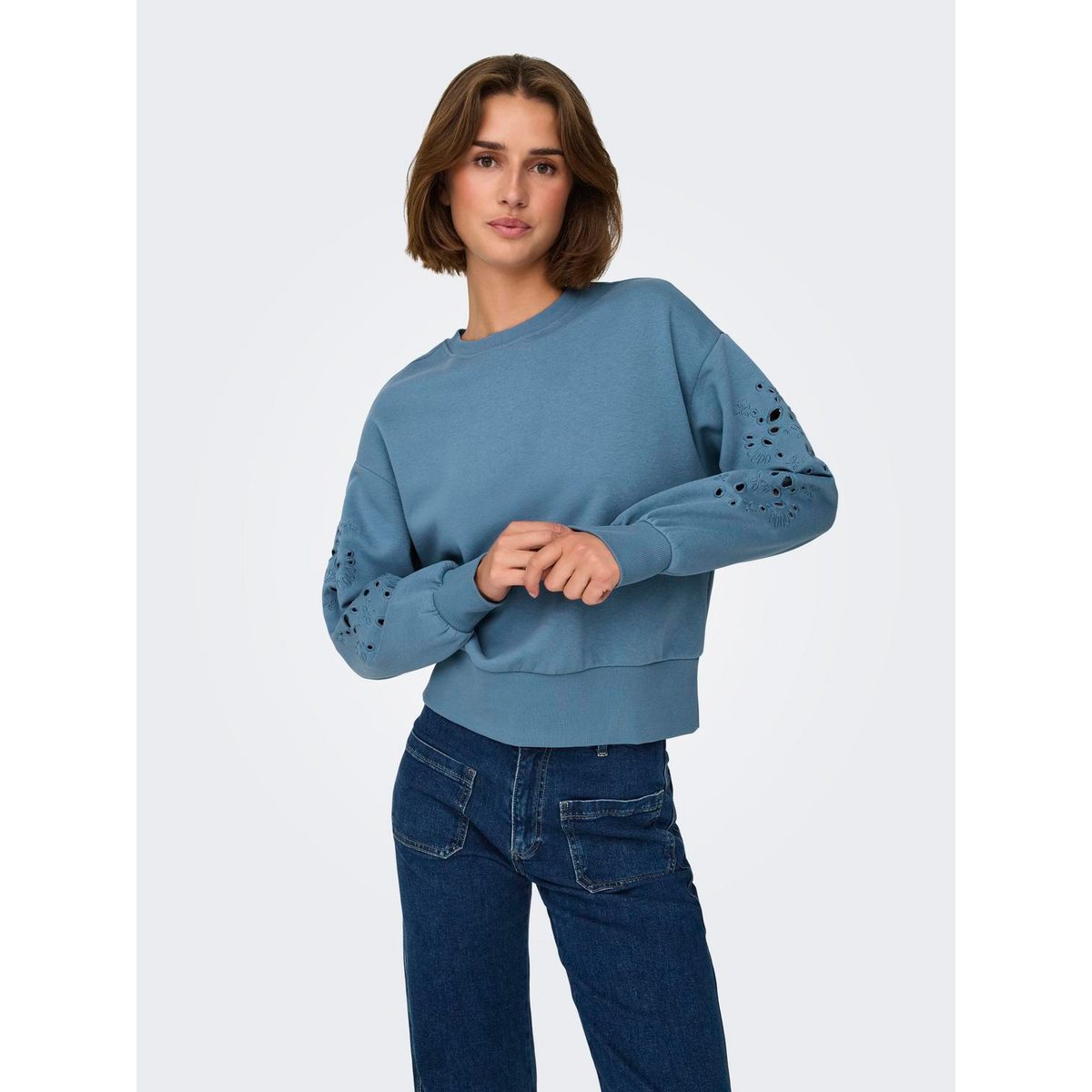 O-NECK SWEATSHIRT