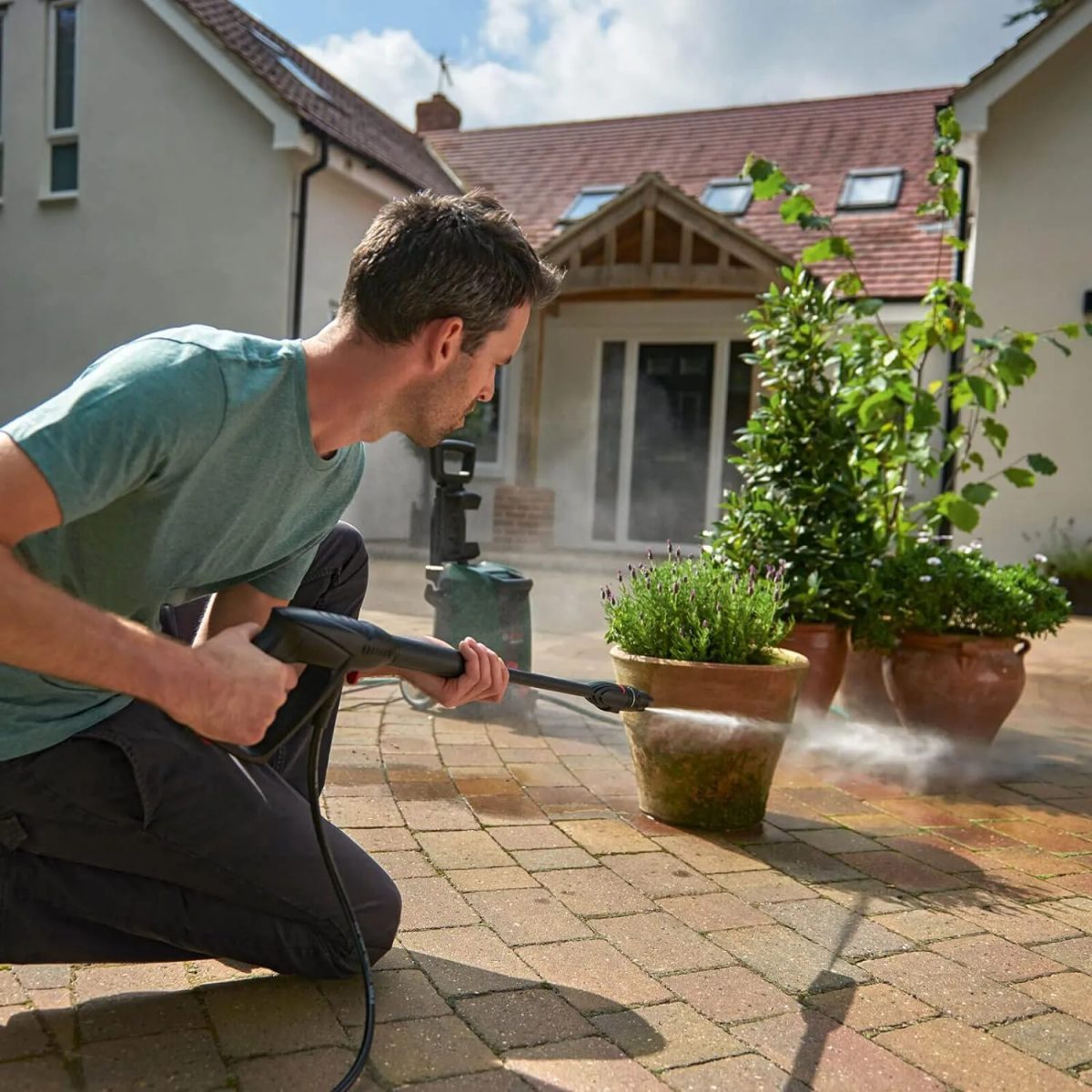 BOSCH UNIVERSAL AQUATAK135- جيتور ماء 135 بار 3