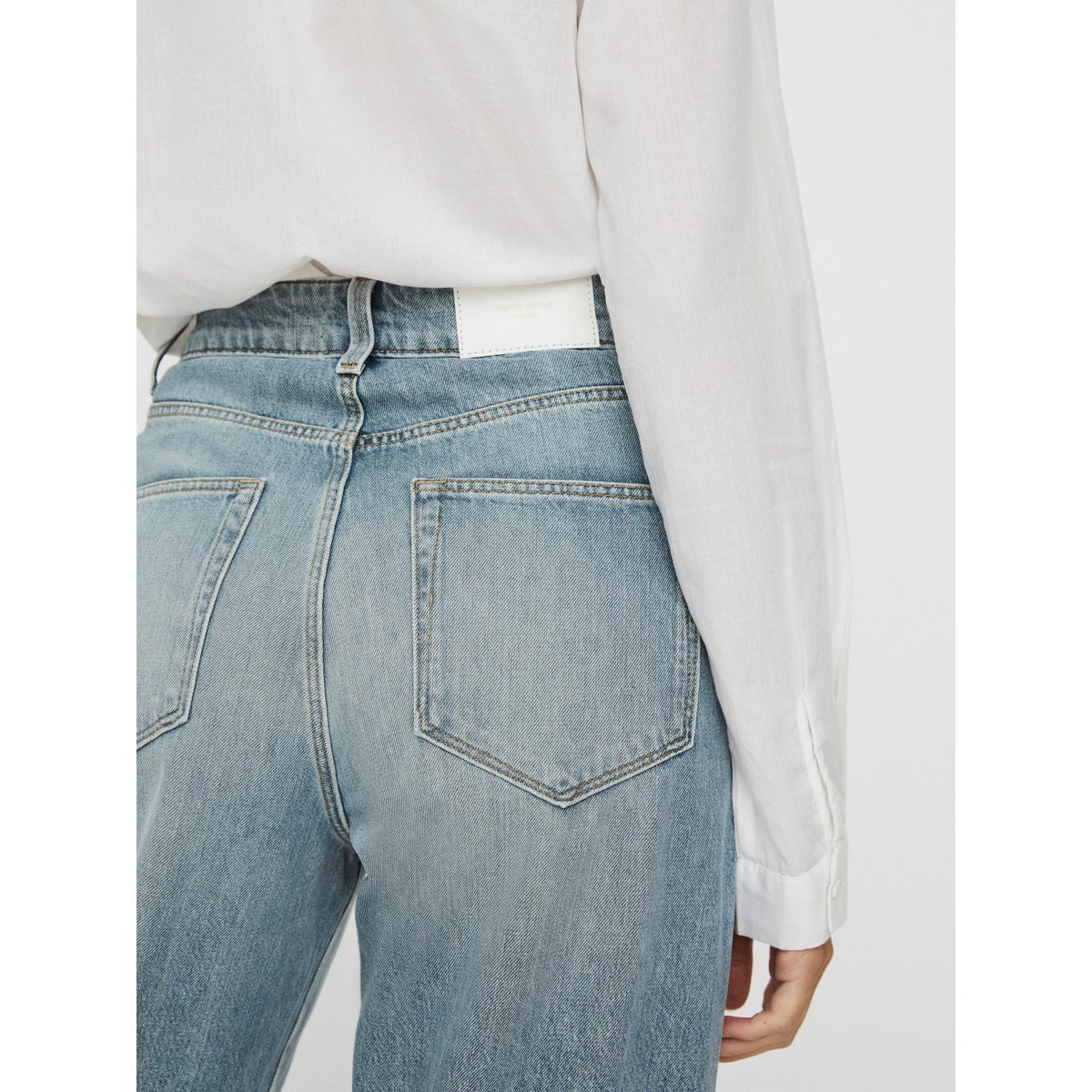 HIGH RISE LOOSE TAP BARREL JEANS 4