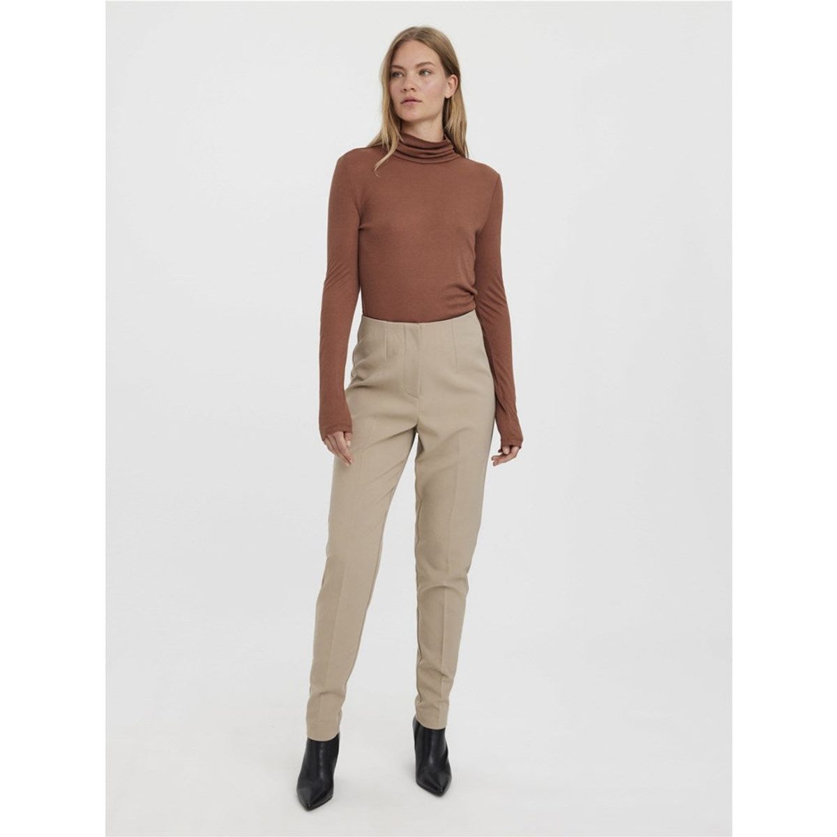 HIGH WAIST TAPERED PANT 3