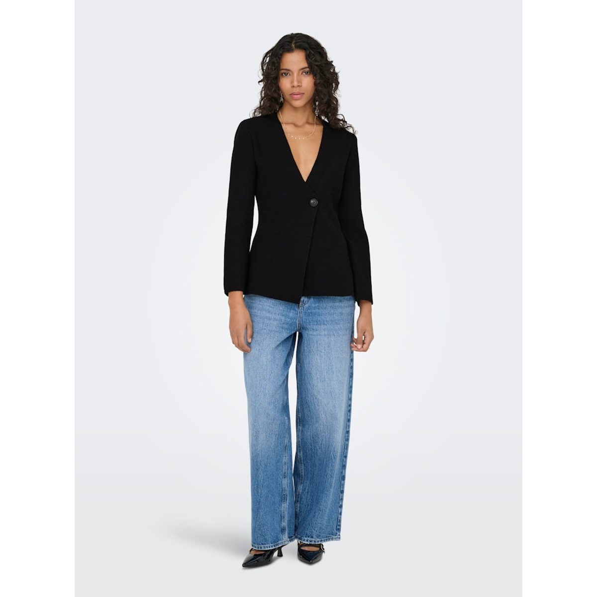 MYERA ONE BUTTON CARDIGAN 3