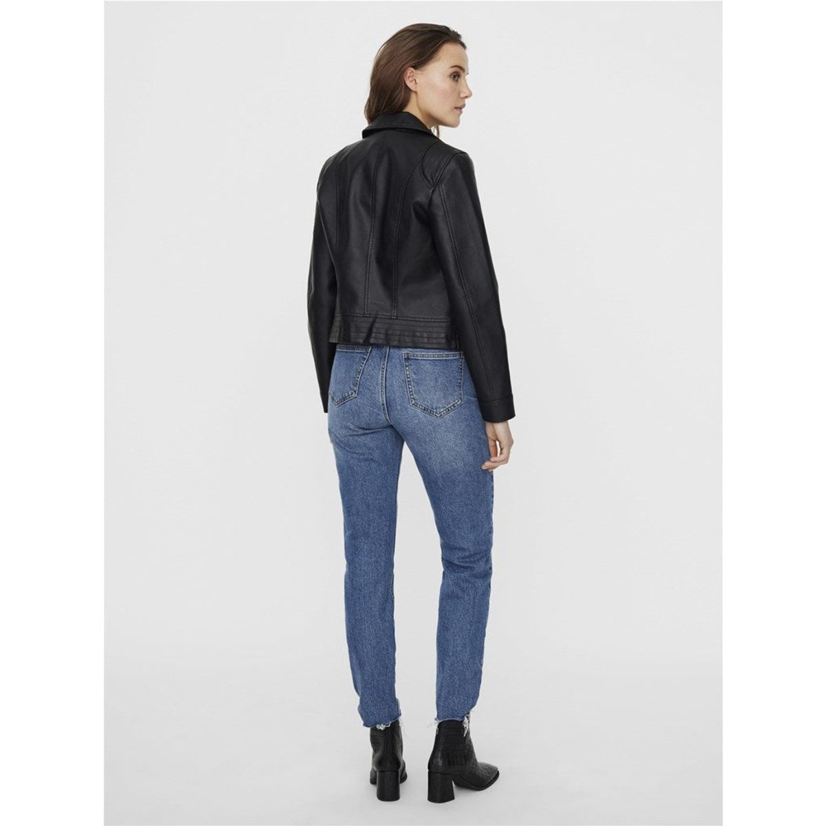 SHORT COATED JACKET 3