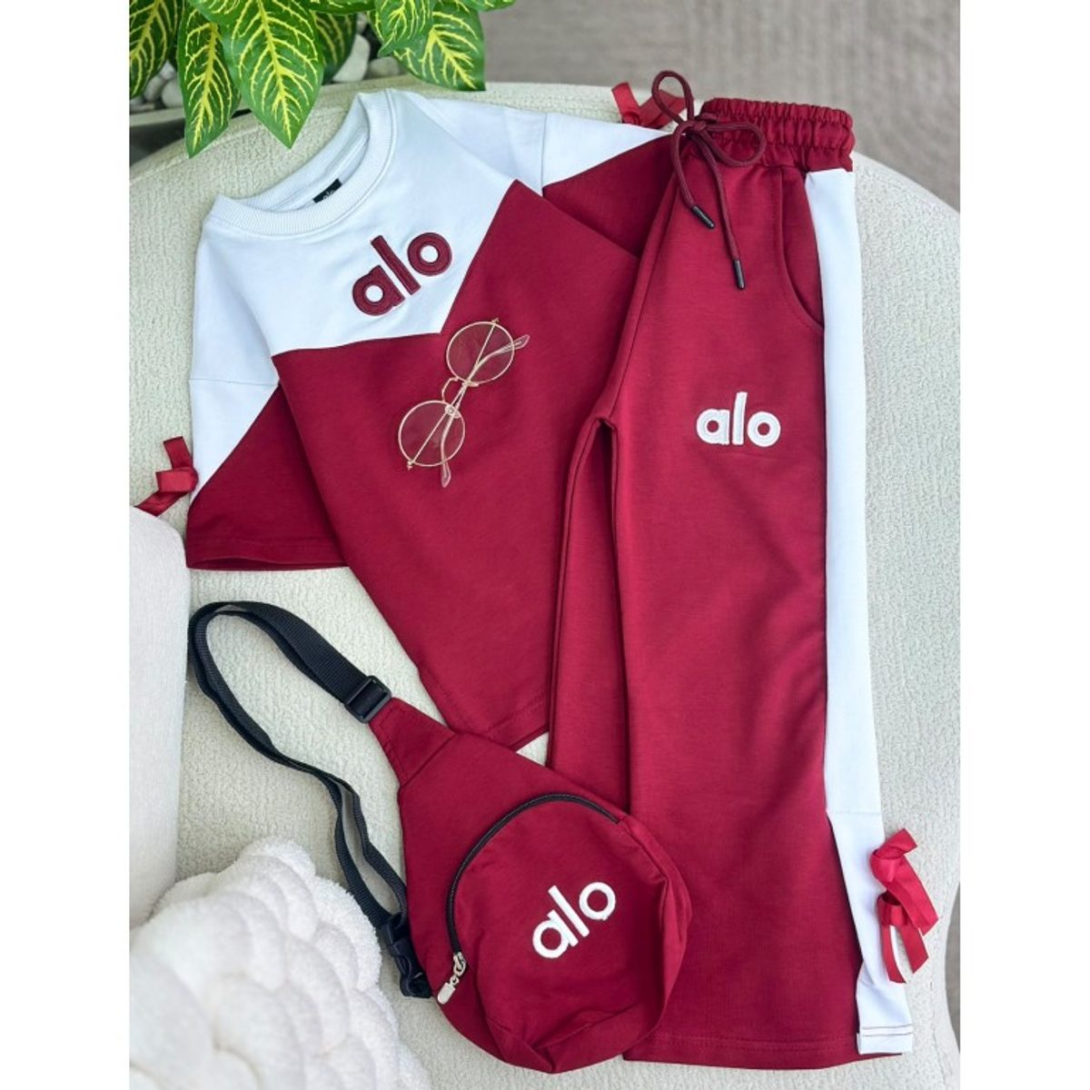 طقم بناتي ناعم 3016620