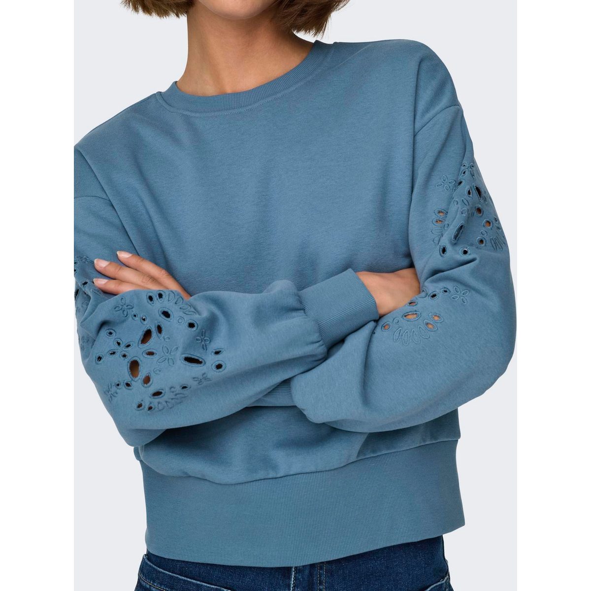 O-NECK SWEATSHIRT 2