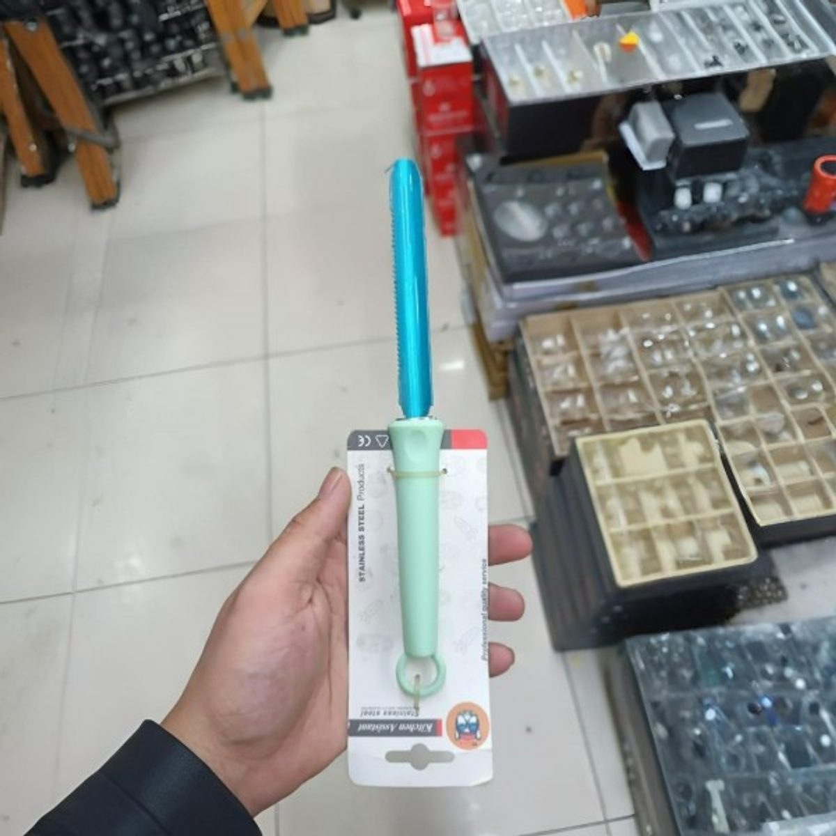 حفارة كوسا ستانلس ستيل مع يد بلاستيك ثقيل عرض
