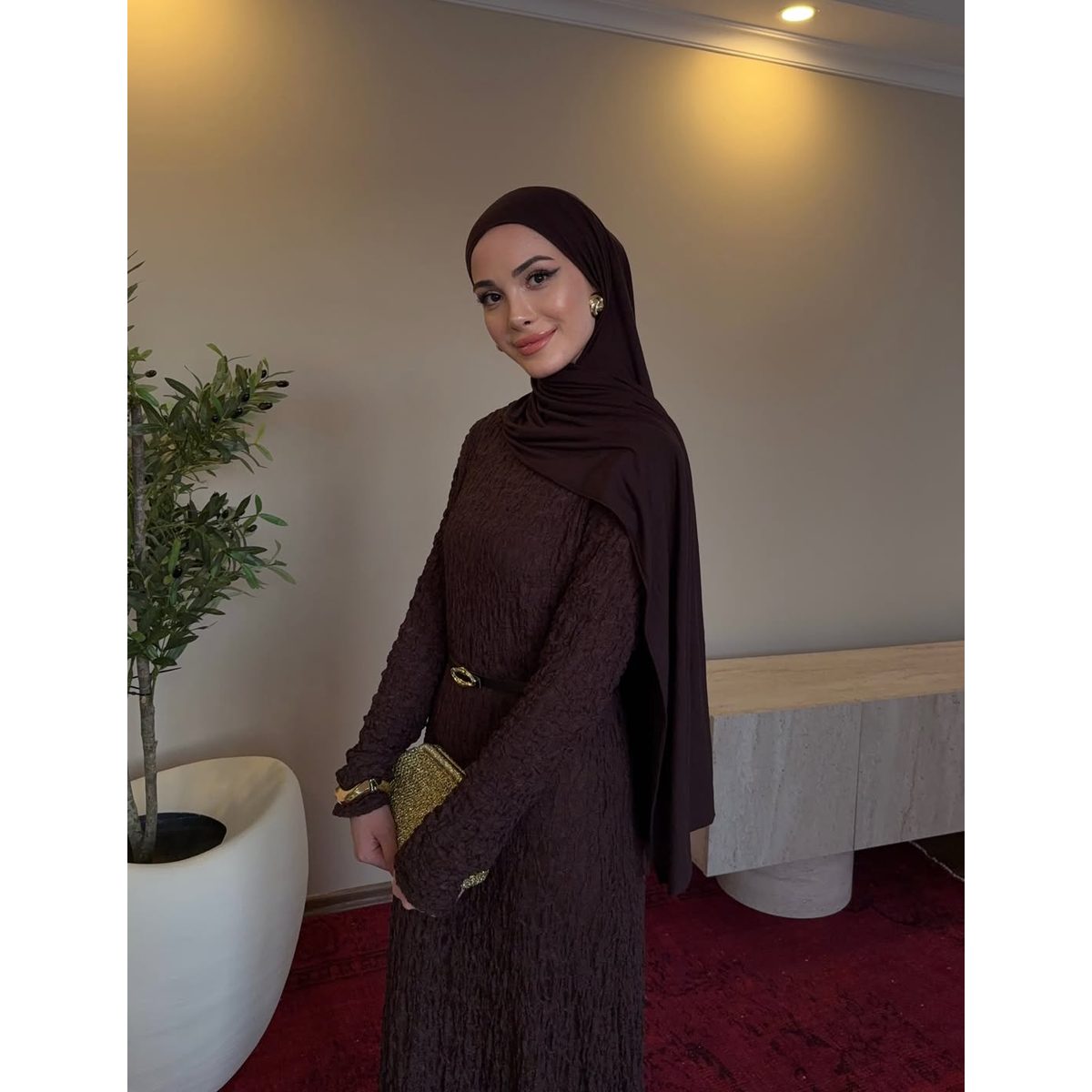 فستان دانتيل مع حزام 2