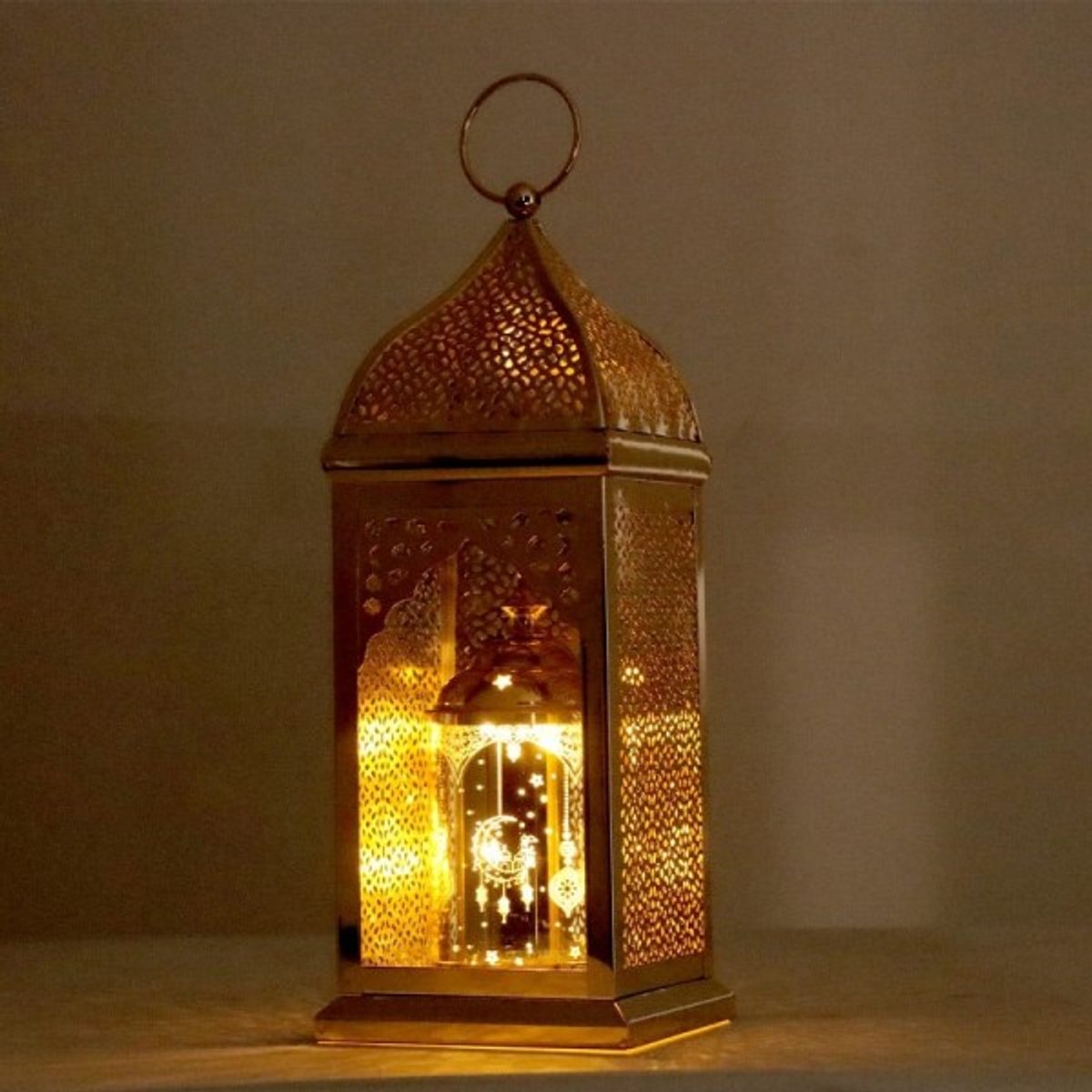 فانوس رمضان مع اضائة ليد بيوتر مذهب