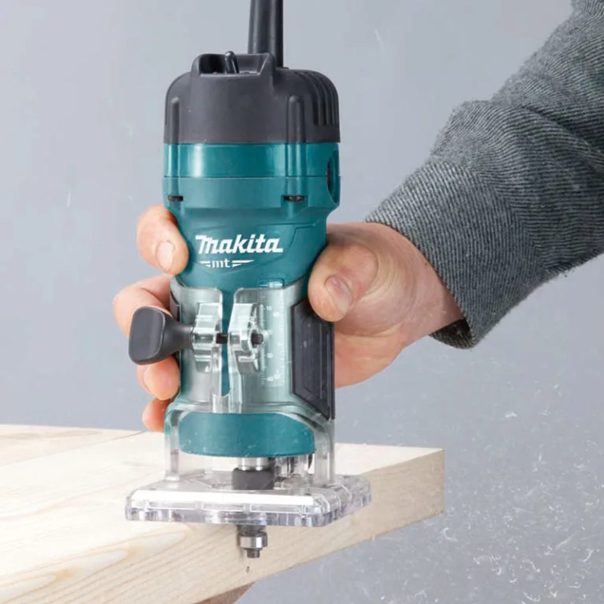 MAKITA M3700B-راوتر 530 وات 2