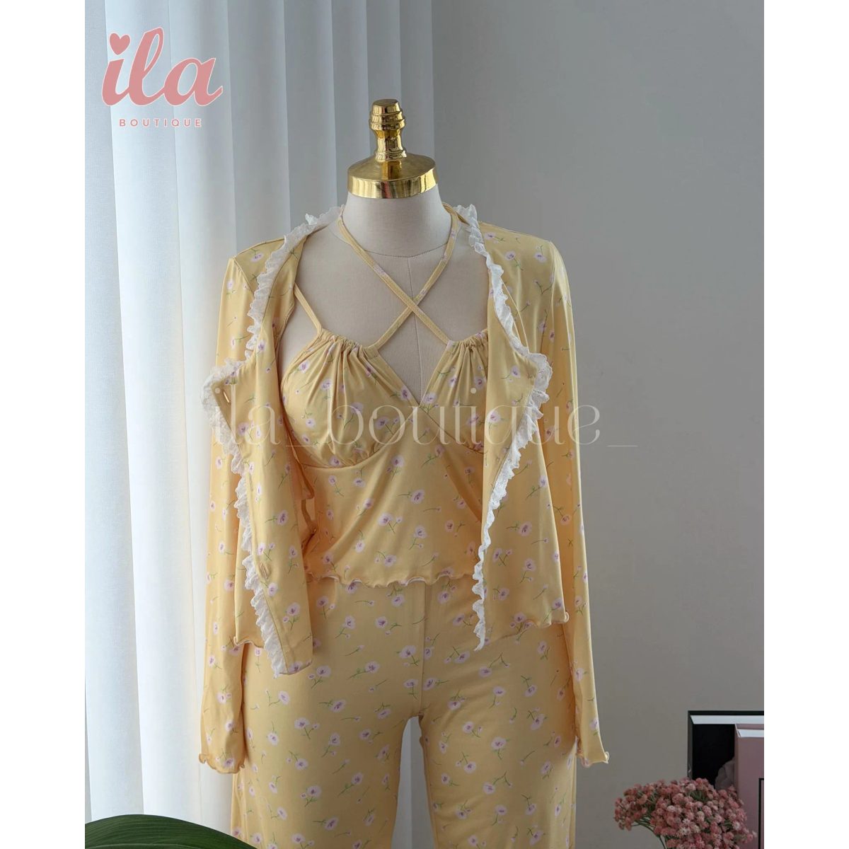 بيجاما 3 قطع BUTTER YELLOW 2