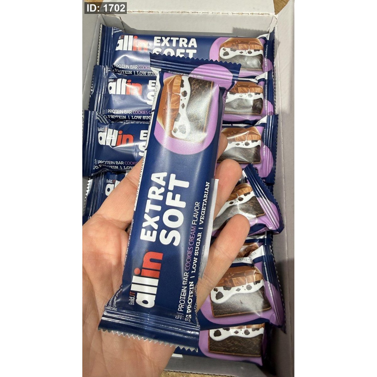 بروتين بار Allin Extra Soft بنكهة كريمة البسكويت (Cookies Cream) اوريو بدون سكر وزنها 55غرام