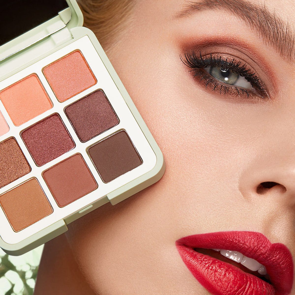 Kiko Green Me Eyeshadow Palette 2