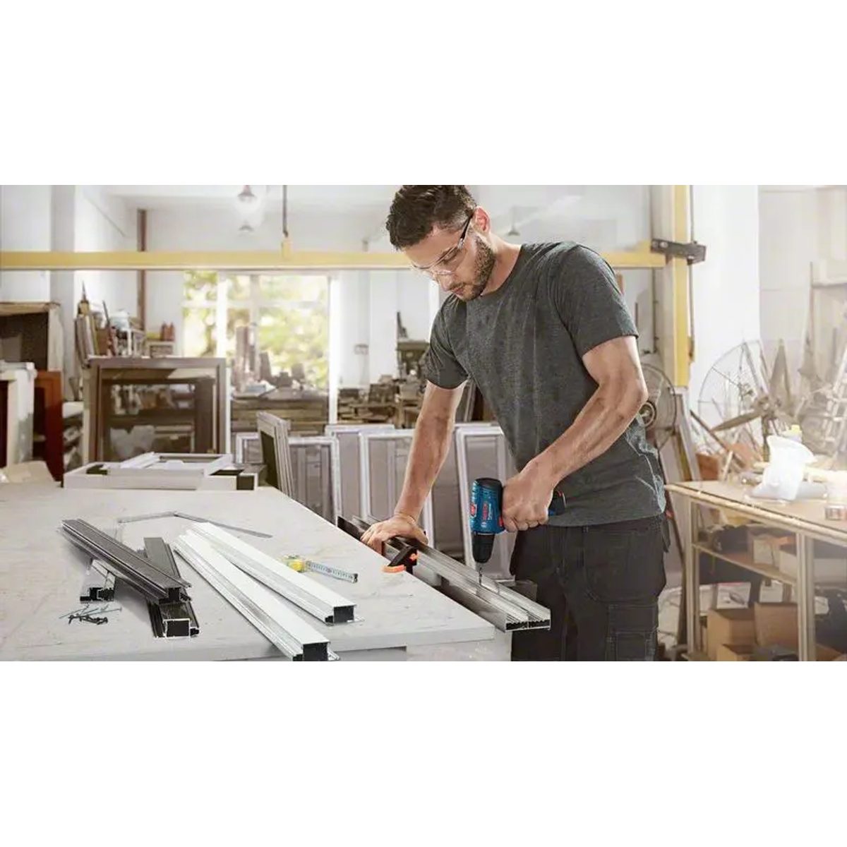 BOSCH GSR 120-LI -مقدح(درل) بطارية 12 فولت 2