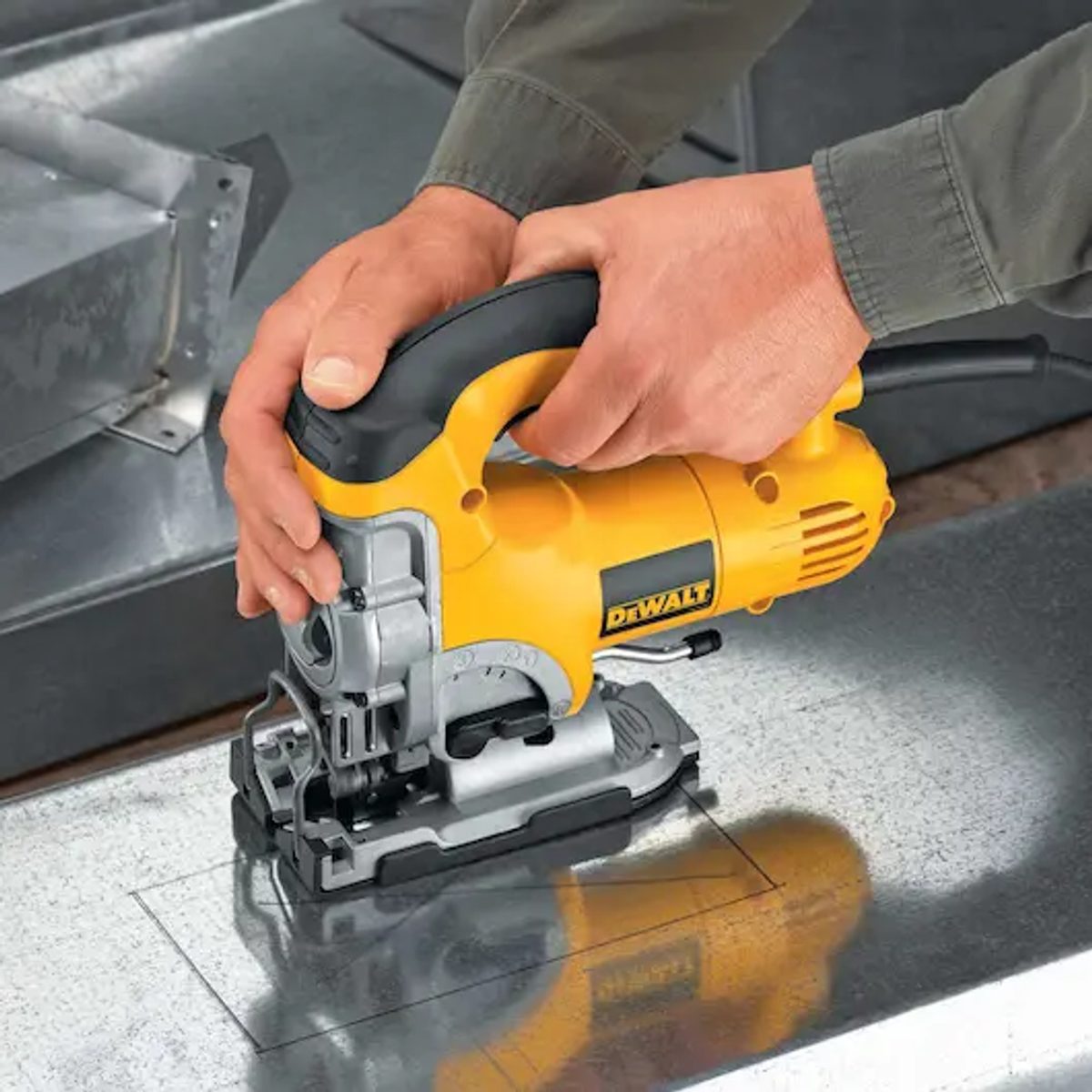 DEWALT DW331K-B5-جكسون صناعي 701 وات 3