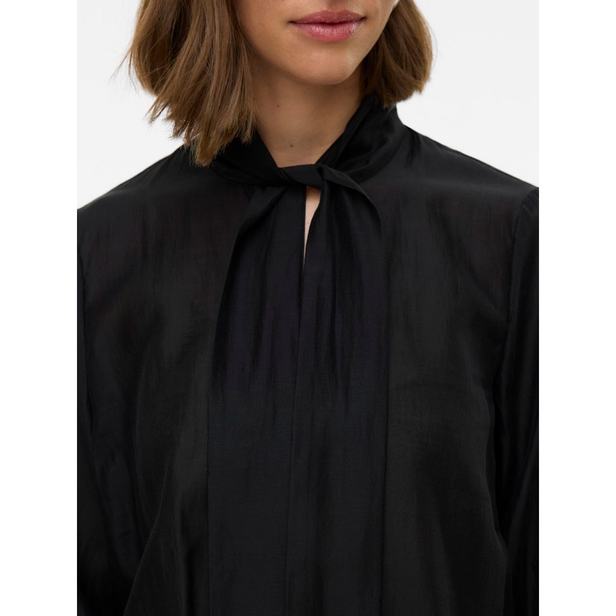 HALSTON BOW TOP 3