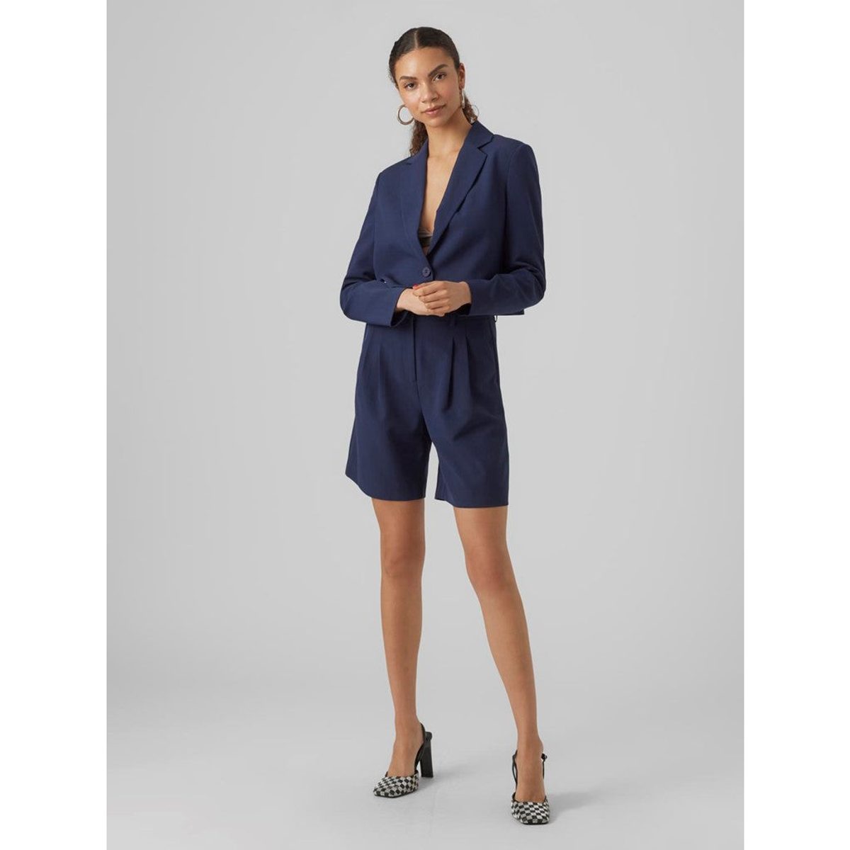 LONG SLEEVES CROPPED BLAZER 4