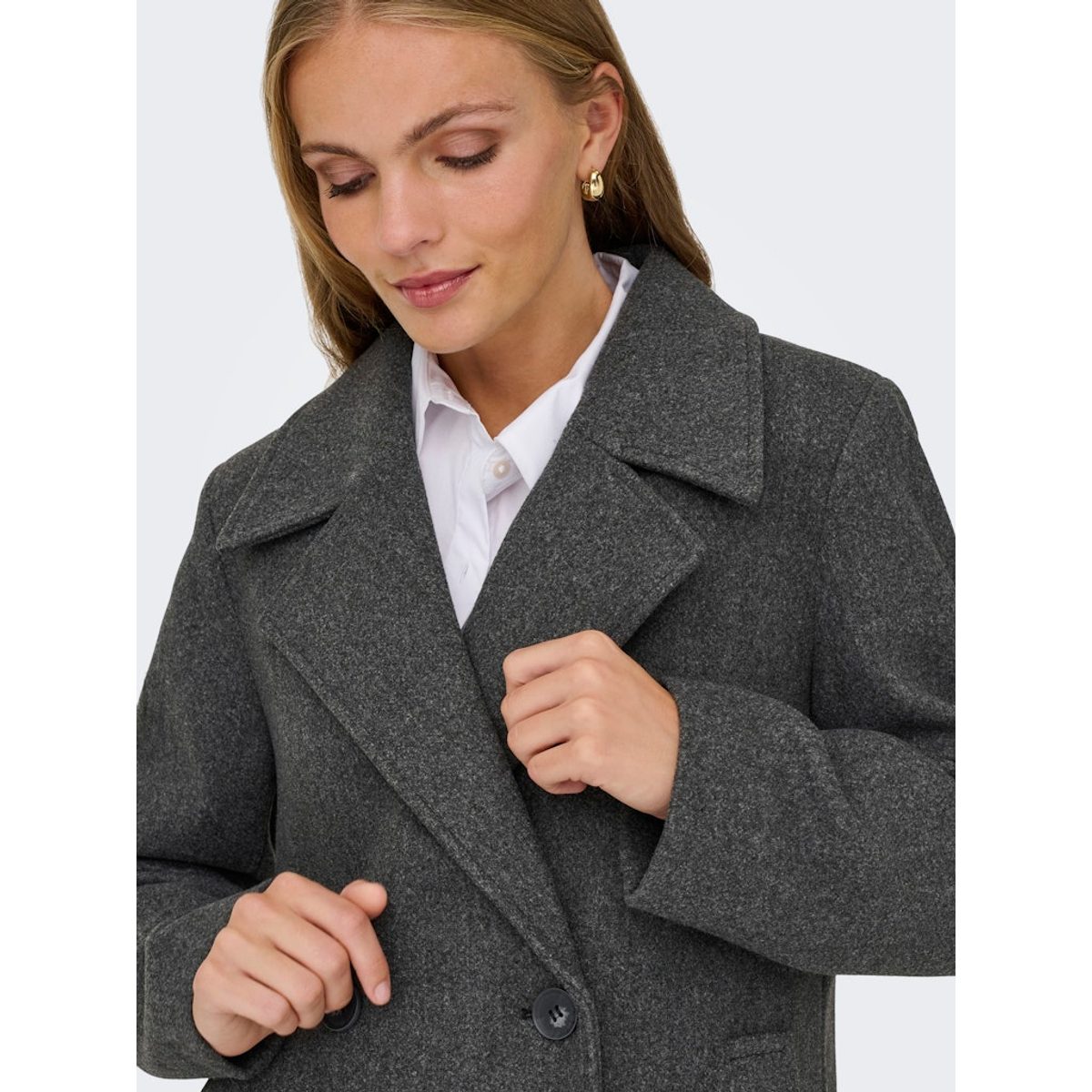 DINA LIFELONG COAT 4