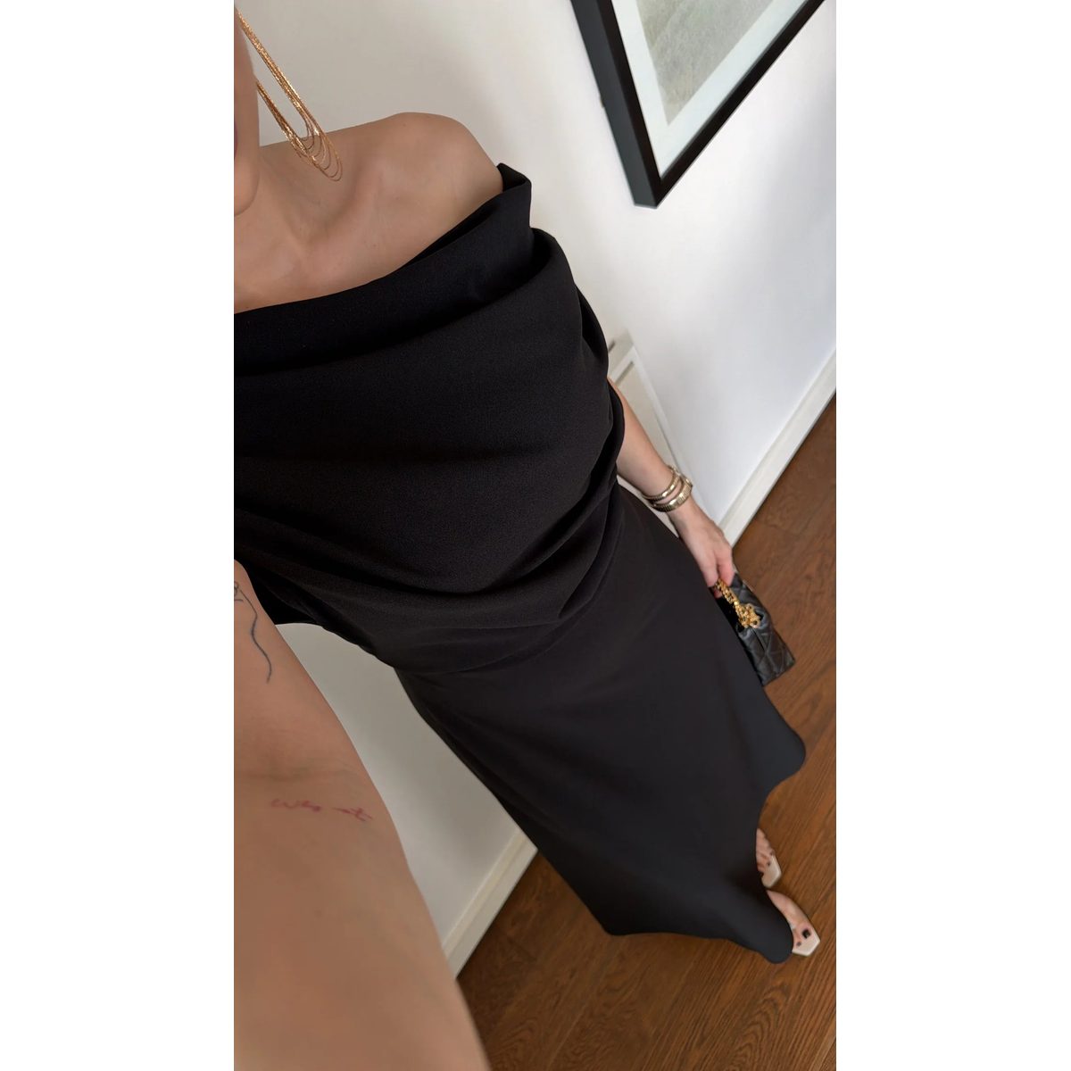 فستان كلاسيكي اسود off shoulder 5