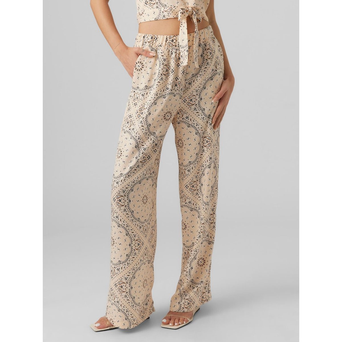 HIGH WAISTED WIDE PANTS